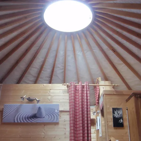 Oda ve Kahvaltı Les Du Cairn