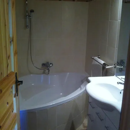 Bed & Breakfast Les Du Cairn 3*